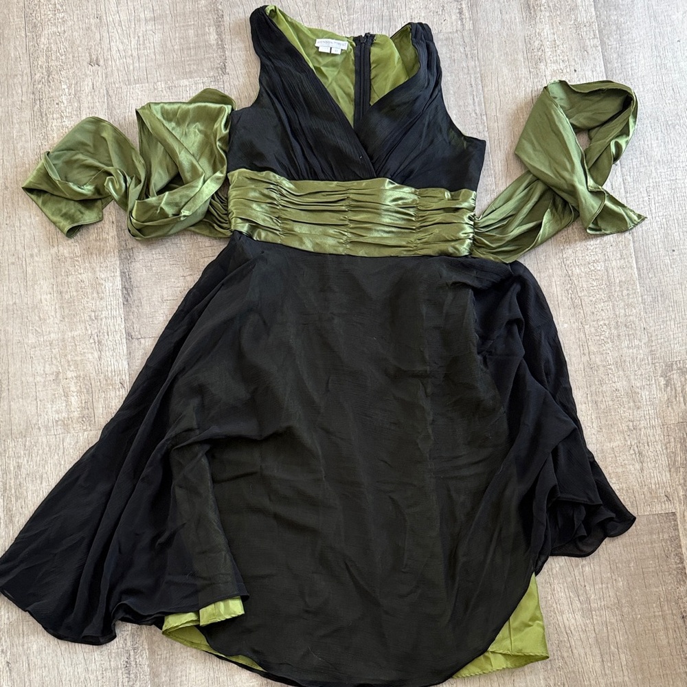 London Times Black and Lime Dress